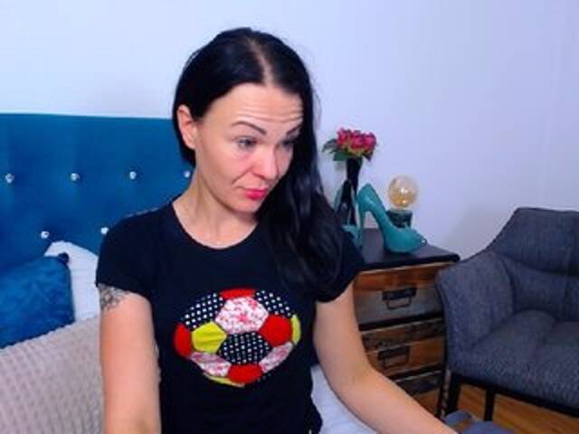 Capturas de pantalla de transmisión KendallLUXE