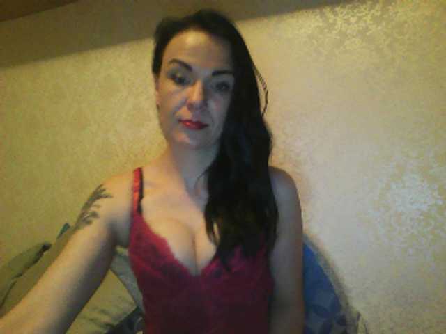 Capturas de pantalla de transmisión KendallLUXE