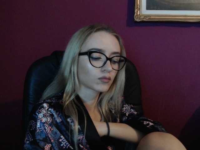 Capturas de pantalla de transmisión kendrabanks