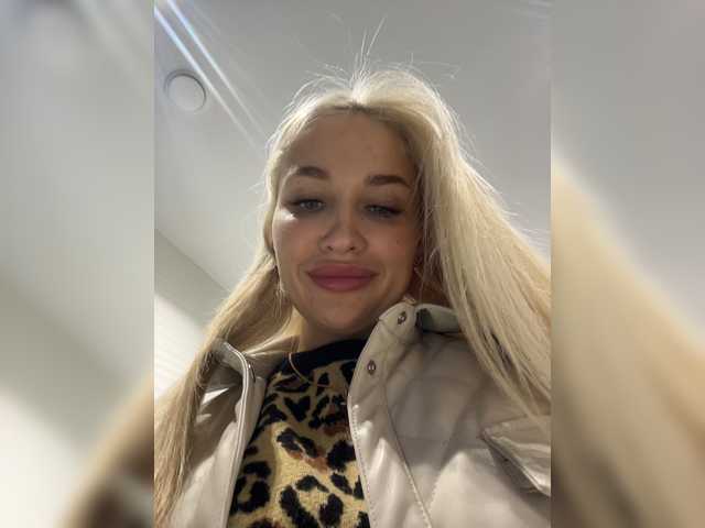 Capturas de pantalla de transmisión -Alexa-999-