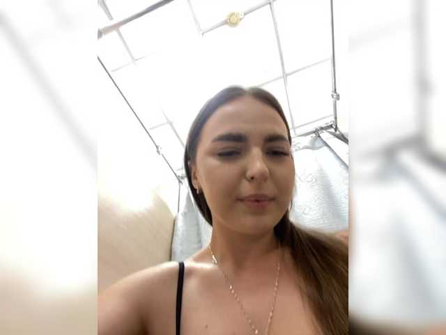 Capturas de pantalla de transmisión -Alexa-999-