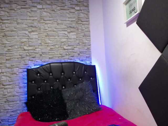 Capturas de pantalla de transmisión kim-lips