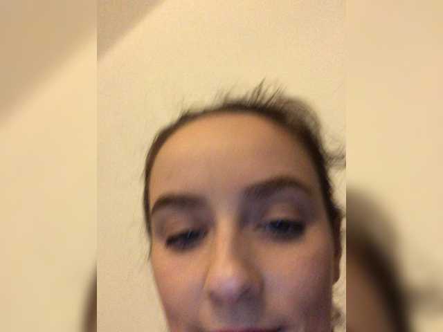 Capturas de pantalla de transmisión KisaraSims01