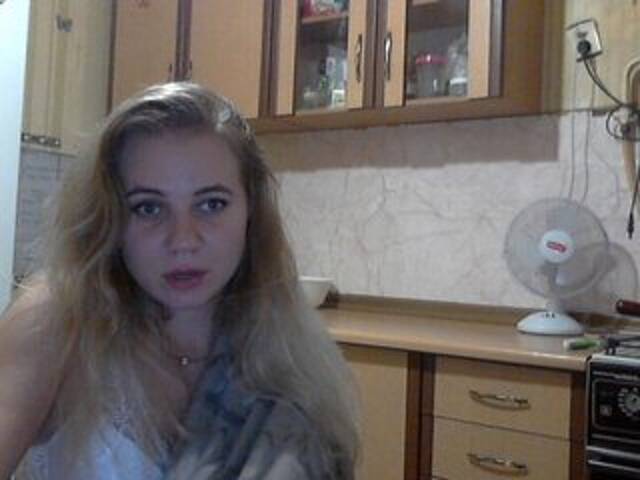 Capturas de pantalla de transmisión KittenLedy