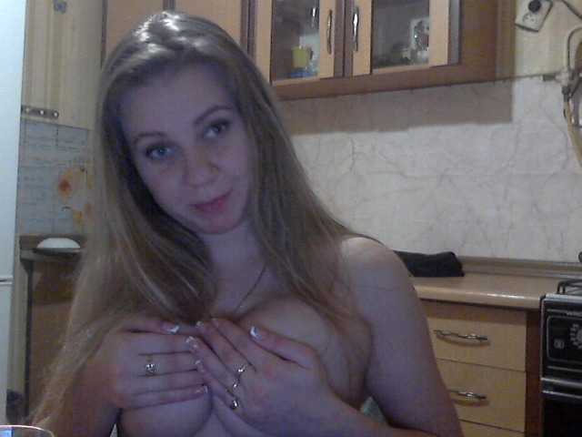 Capturas de pantalla de transmisión KittenLedy