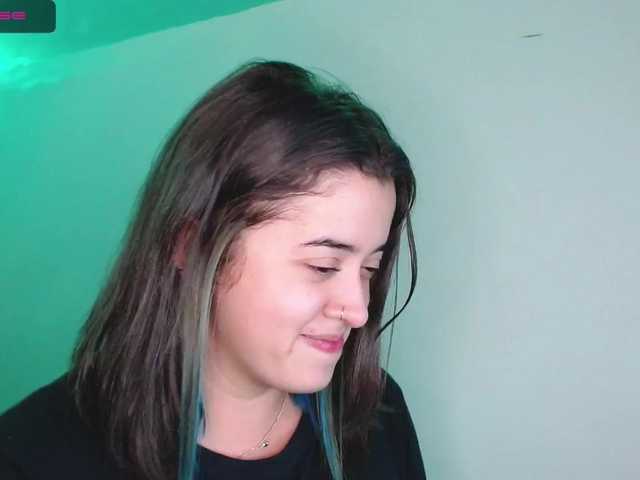 Capturas de pantalla de transmisión kitty94