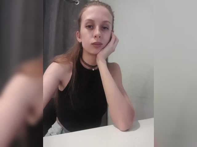 Capturas de pantalla de transmisión KITTYtempreXXX