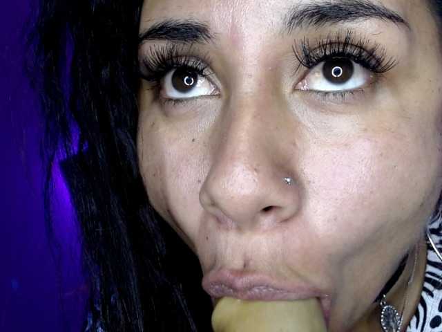Capturas de pantalla de transmisión kloe-squirt
