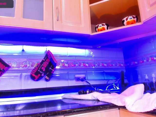 Capturas de pantalla de transmisión KloeAss