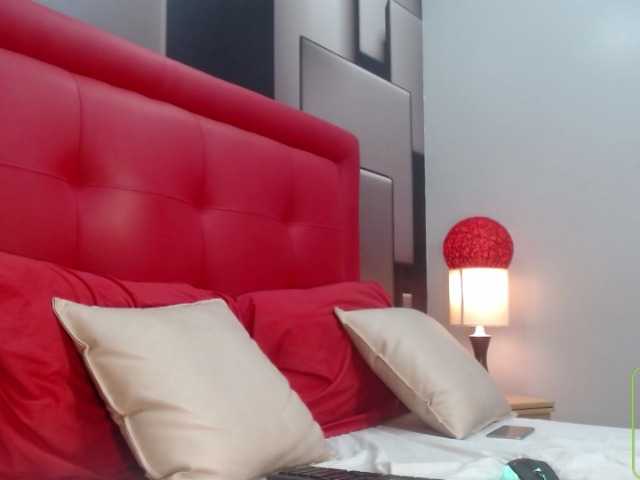 Capturas de pantalla de transmisión konyCaramel