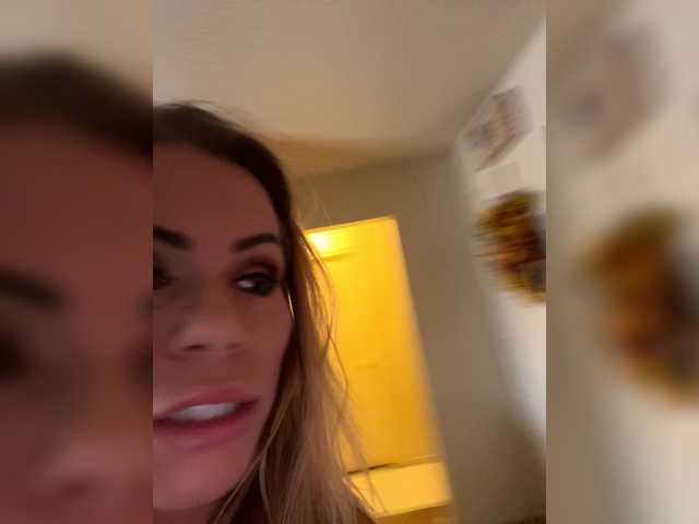 Capturas de pantalla de transmisión KristaStarr