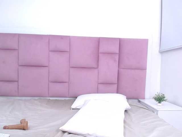 Capturas de pantalla de transmisión KristynHaward