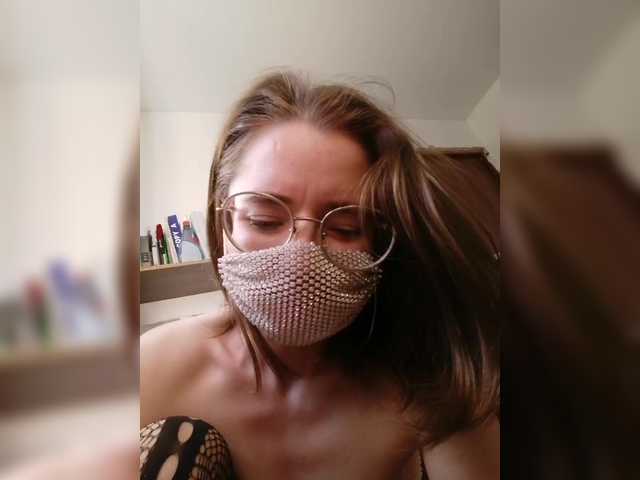 Capturas de pantalla de transmisión Kroshka-meow