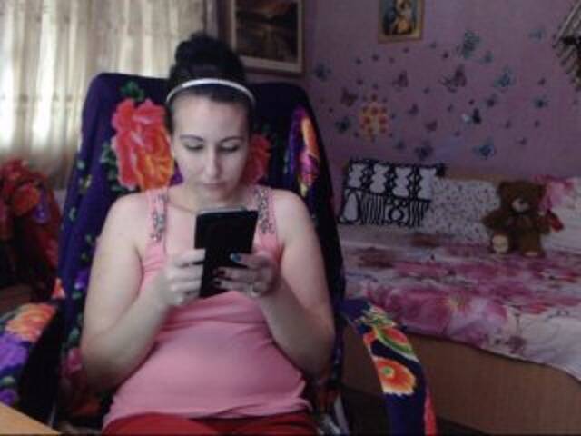 Capturas de pantalla de transmisión KRYSTYANAtheo