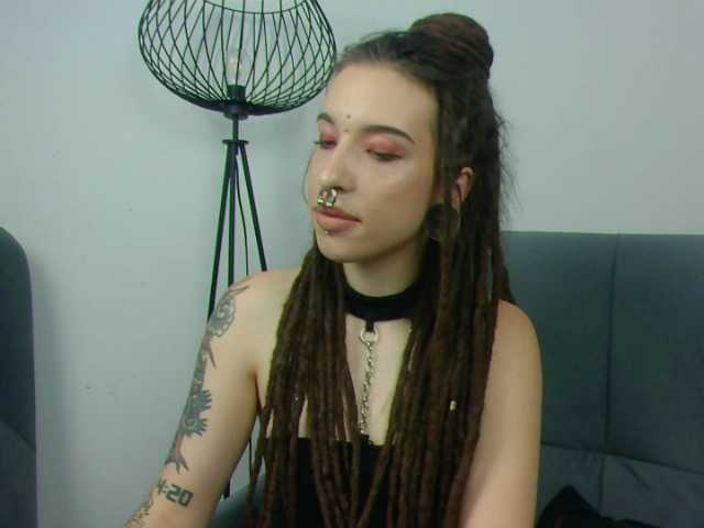 Capturas de pantalla de transmisión KylieDevis