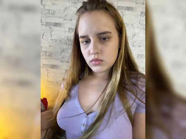 Capturas de pantalla de transmisión LollaDolly