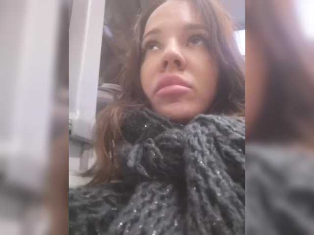 Capturas de pantalla de transmisión L4DYCANDY