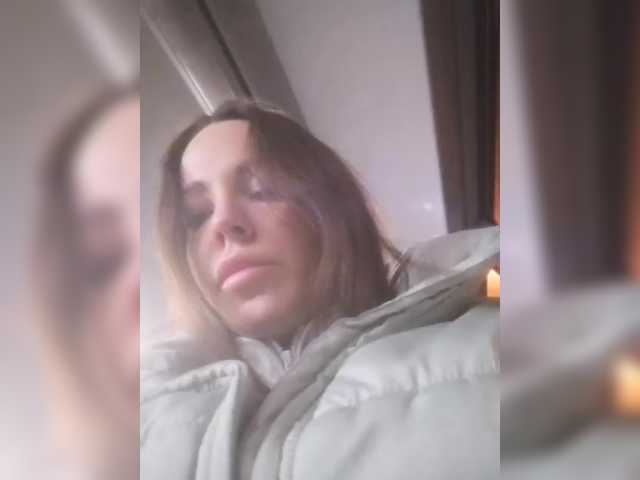 Capturas de pantalla de transmisión L4DYCANDY