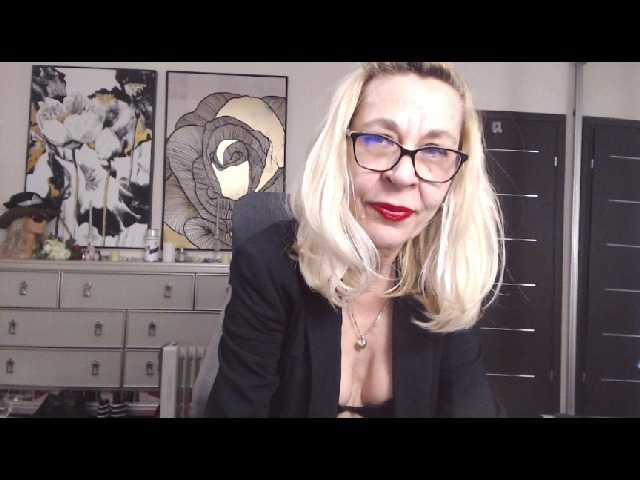 Capturas de pantalla de transmisión LadyAnais