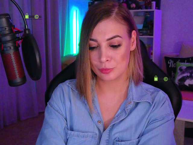 Capturas de pantalla de transmisión LadyLLS