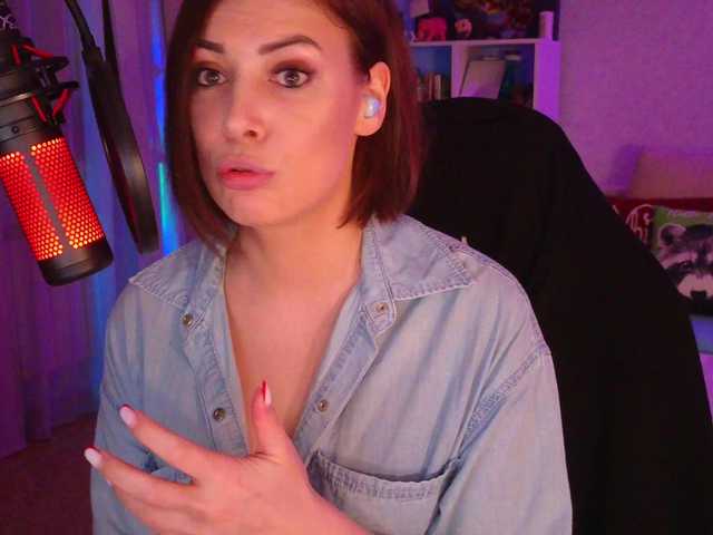 Capturas de pantalla de transmisión LadyLLS