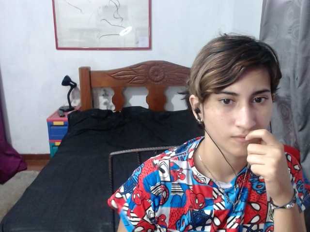 Capturas de pantalla de transmisión LadyMilk