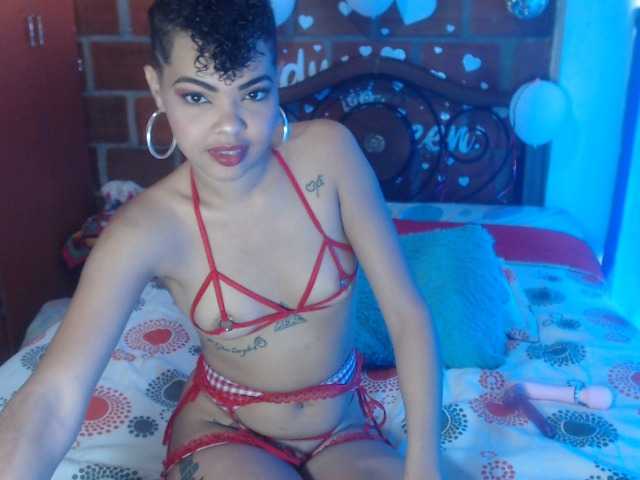 Fotos ladyqueen19x INSTANT SQUIRT FOR 100 tokens ,how much squirt make me ?? #anal #squirt #ebony