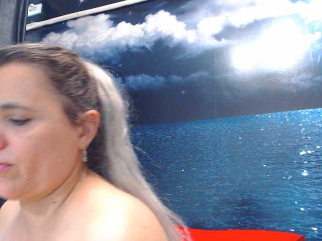 Fotos ladysquirt11 MY DOMI IS ON CAN YOU MAKE MY PUSSY WET FOR YOU?:::))HAPPY DAY GUYS