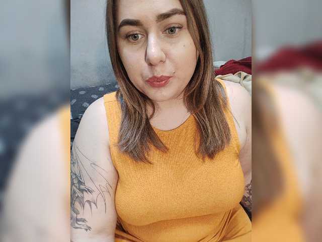 Capturas de pantalla de transmisión LadyUniverse