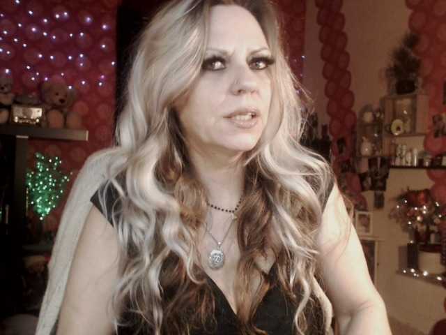 Capturas de pantalla de transmisión LadyVelvet