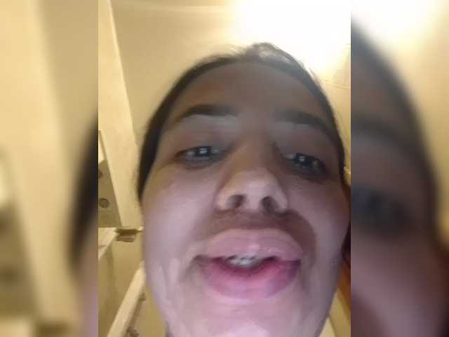 Capturas de pantalla de transmisión Lalallaxxx