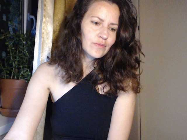 Capturas de pantalla de transmisión Larianna