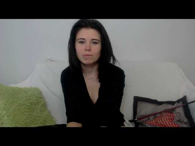 Capturas de pantalla de transmisión LauraHot