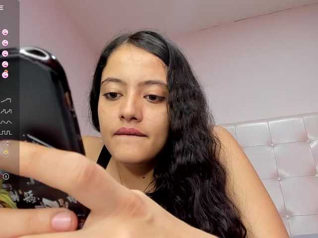 Capturas de pantalla de transmisión Laurie-Willia