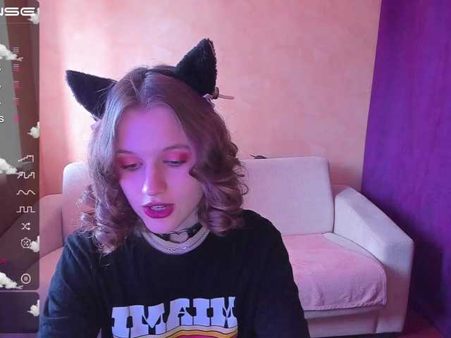 Capturas de pantalla de transmisión LaurittaShy