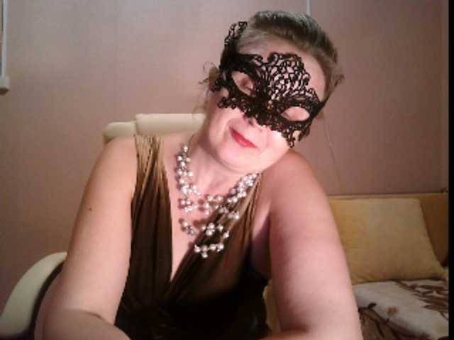 Capturas de pantalla de transmisión leeloofire