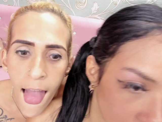 Capturas de pantalla de transmisión LesbiansTasty