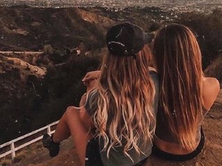 Chat de video erótico LesbianTasty1