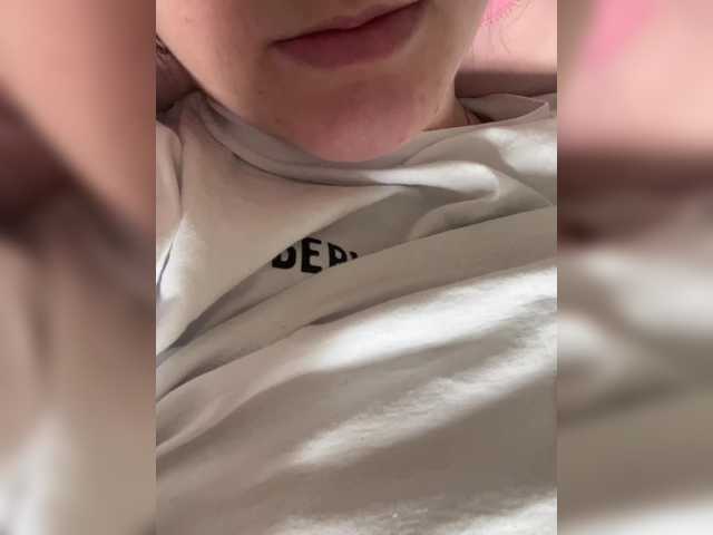 Capturas de pantalla de transmisión Lesya28a