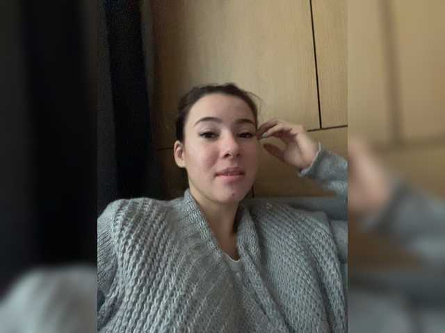 Capturas de pantalla de transmisión LikaVika