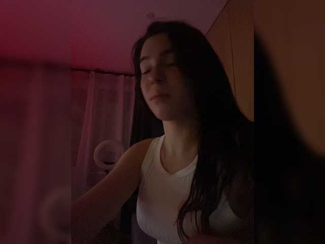 Capturas de pantalla de transmisión LikaVika