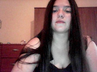 Fotos Lilith2000 show tits 5tk, show ass 10 tk, show naked body 15 tk, open yo ur camera for 30 tk no tokens no show
