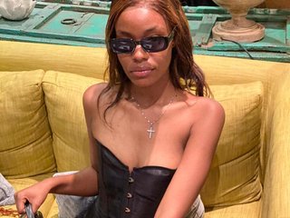 Chat de video erótico Lillie-03