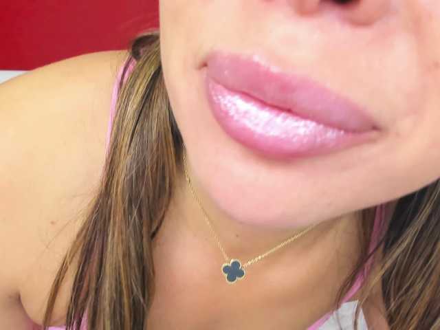 Capturas de pantalla de transmisión LilyJay