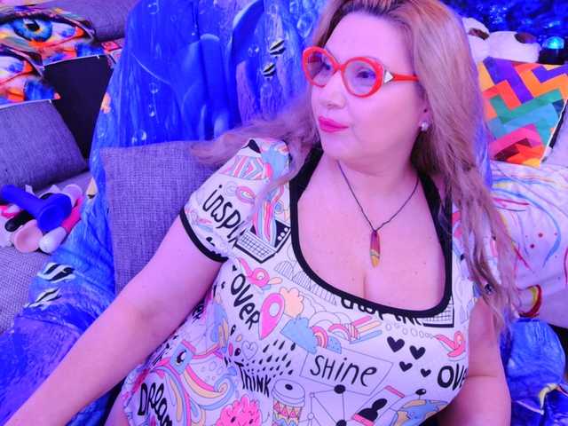 Capturas de pantalla de transmisión Lisabigtits