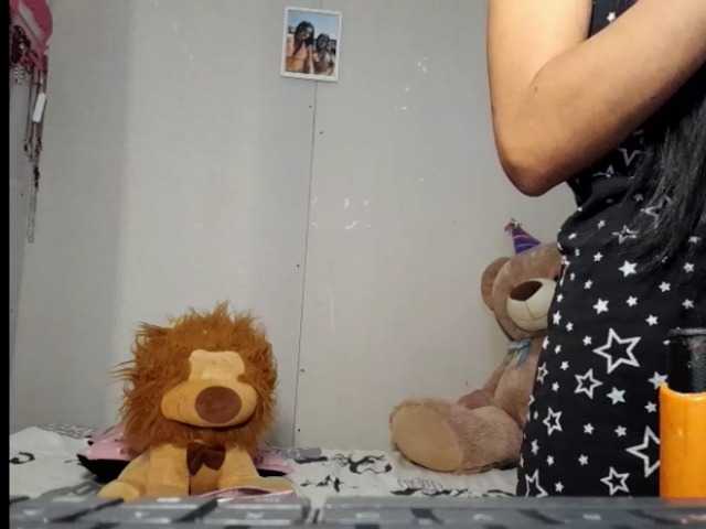 Capturas de pantalla de transmisión Littlebaby12