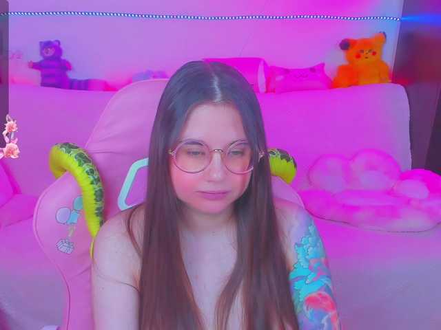 Capturas de pantalla de transmisión LoliSuccub