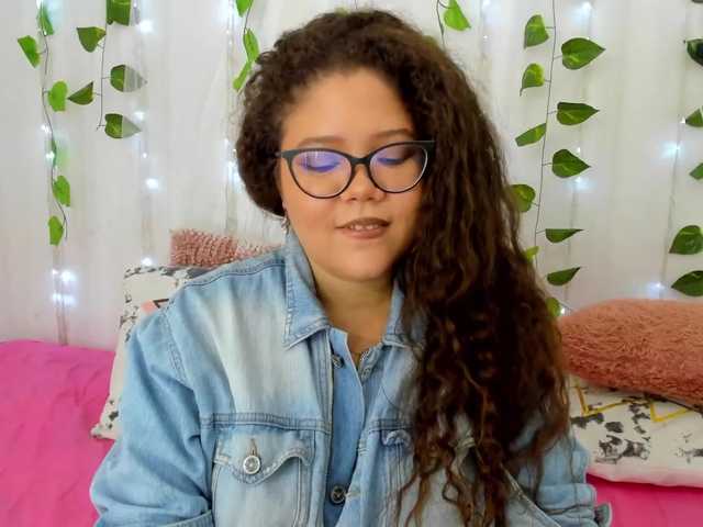 Capturas de pantalla de transmisión LoliRuiz1