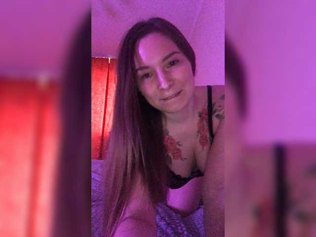 Capturas de pantalla de transmisión LolyLola