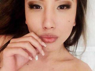 Chat de video erótico Lora-flame